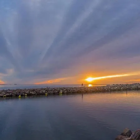 Sunset Cliffs Retreat By Costa Activa Breathtaking Sea Views & Steps To The Beach Apartment